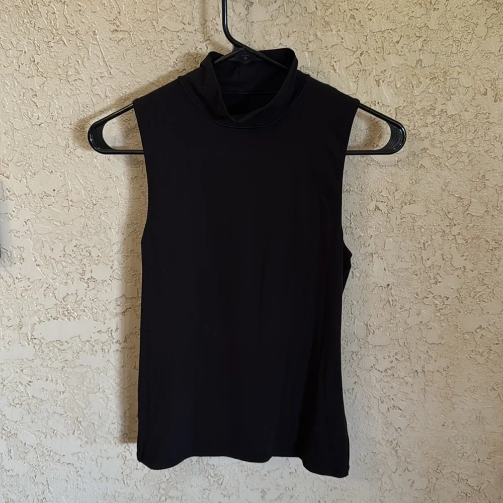 WHBM FORME™ All Ways Stretch Mock Neck Tank - Picture 8 of 13